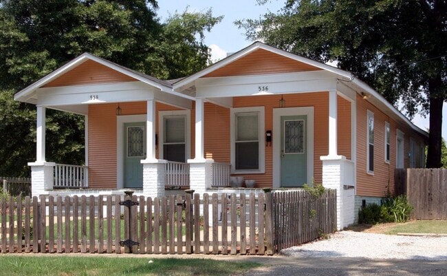 Photo - 538 Walnut St