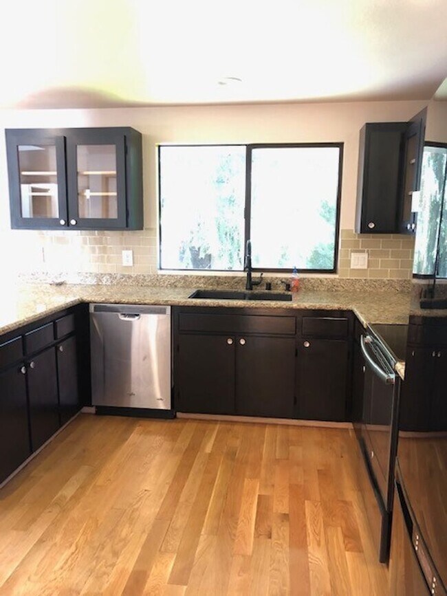 Photo - Beautiful 3 Bedroom 2 Bath Home in Mukilteo!