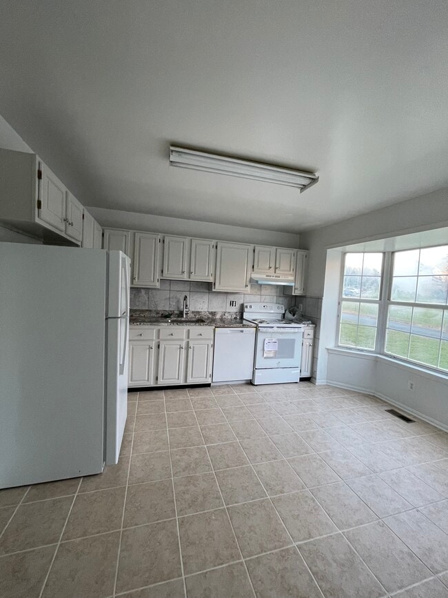 Photo - 1001 Ellicott Dr