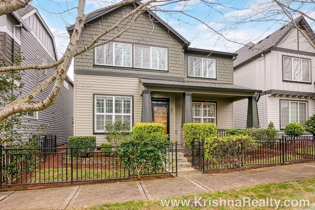 Photo - Beautiful 3 Bedroom | 3.5 Bathroom | Single Family Home | Large Bonus Room | Located In Quiet Ore...