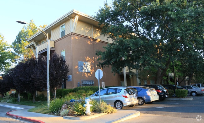 Photo - Primero Grove Student Apartments