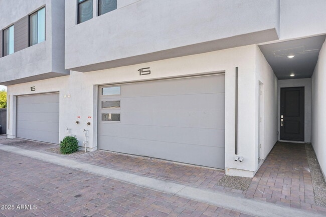 Photo - 225 N Pleasant Dr