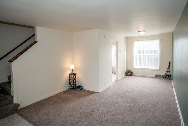Living Room/Dining Room