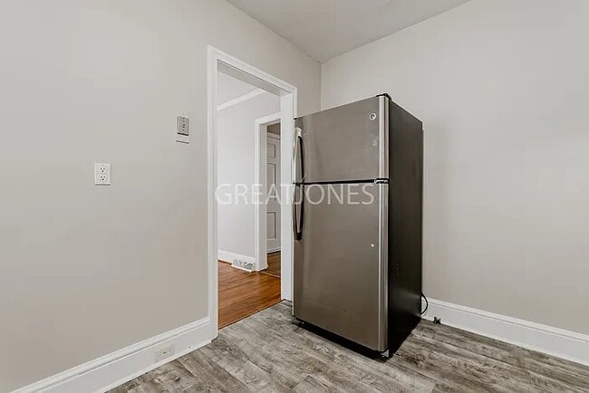 Photo - 219 S Holly St