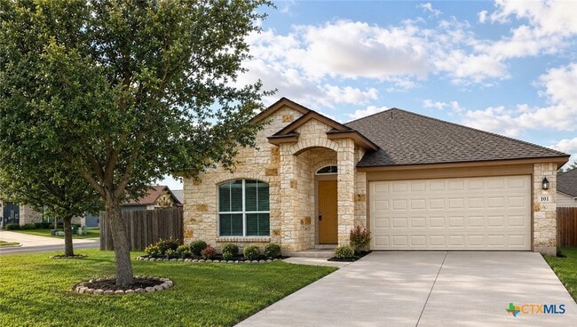 Building Photo - 101 Salas Dr
