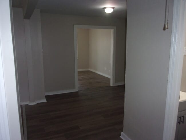 Photo - 1290 N McNeil St