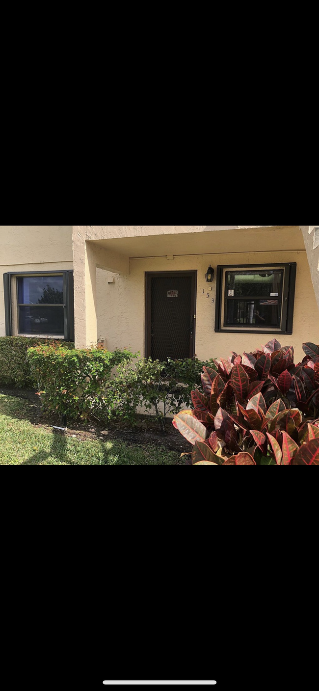 Photo - 153 NW 93rd Ave Unidad 105 Rental