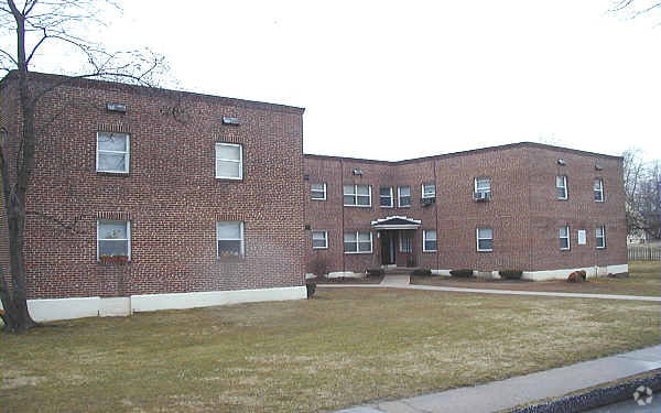 Winston Court Apartments