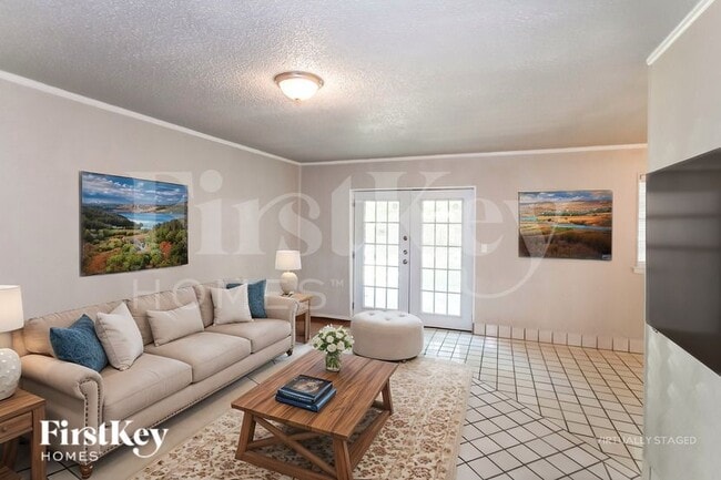 Photo - 616 Pinto Ln