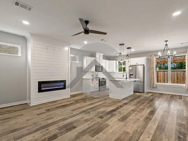 1725 Rohan Cir