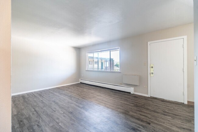 Photo - 1351 Xenia St