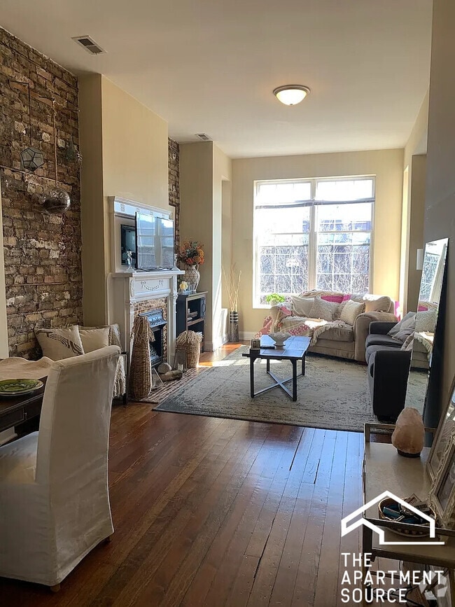 Building Photo - 1738 W Huron St Unit F3 Rental