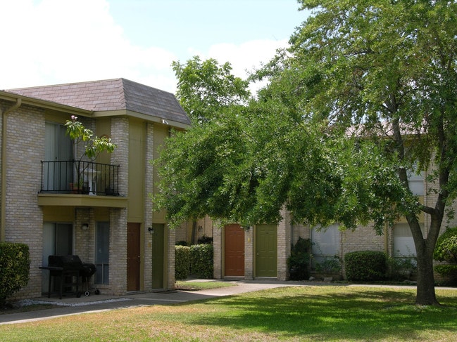 Chevy Chase Apartments