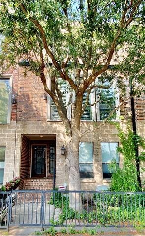 Building Photo - 1430 Pecos St