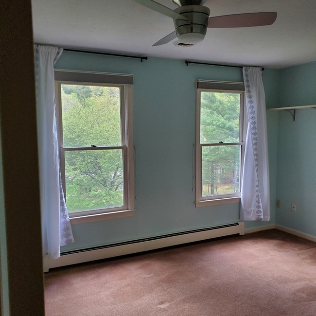 Building Photo - 6 Kendall Dr Rental