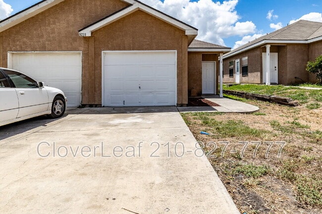 Building Photo - 5718 Golf Heights Unit #2