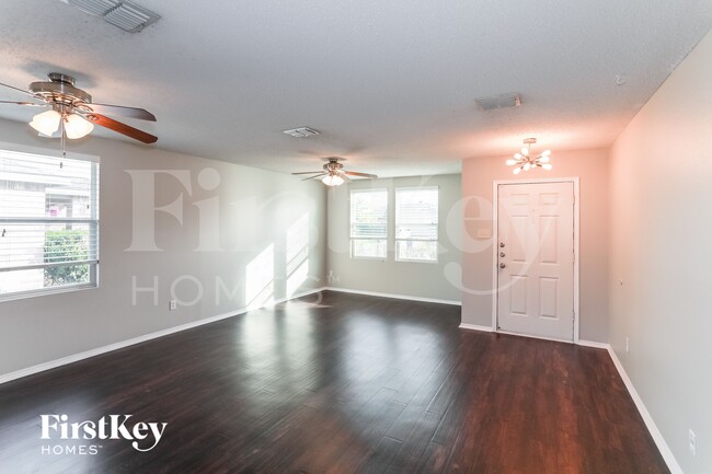 Photo - 1405 Dandelion Trail