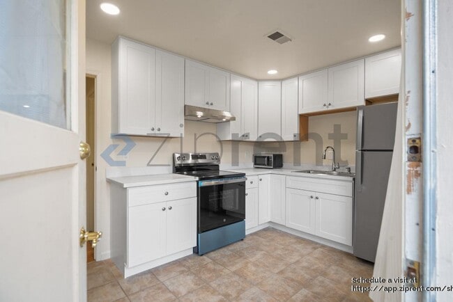 Photo - 20365 Silverado Ave