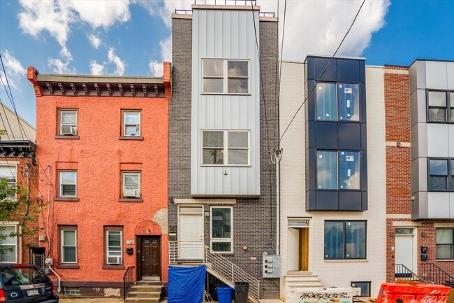 Photo - 1521 W Seybert St Unit B