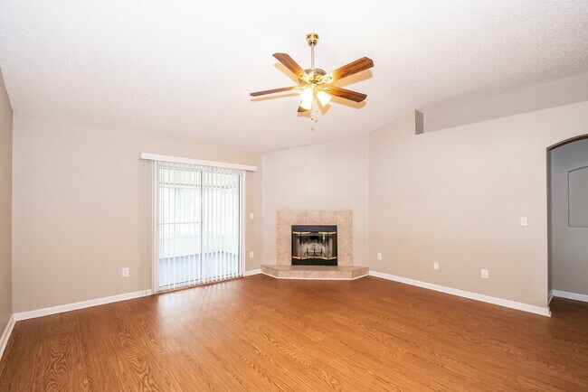 Photo - 3138 Haverhill Ct