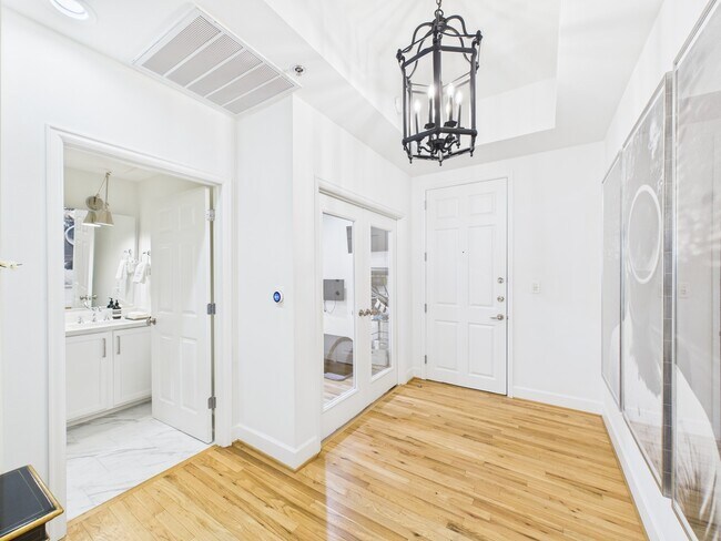 Photo - 2520 Robinhood St Unit 506