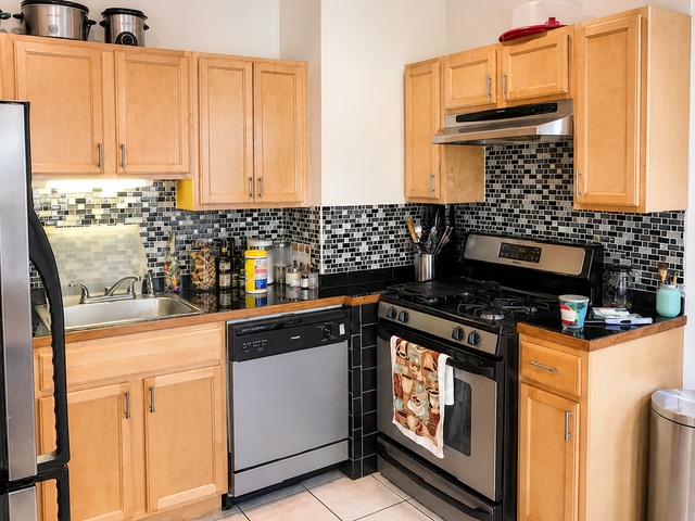 Photo - 1512 Hyde Park Ave Unit 1
