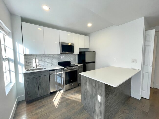 Photo - 61 Joy St Unit 3F