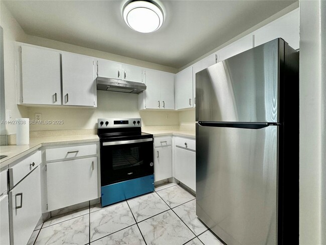 Photo - 15430 SW 82nd Ln Unit 631