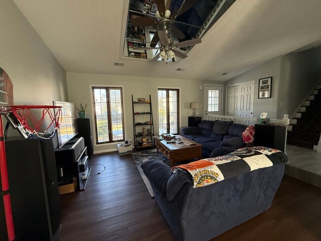 Photo - 1172 Hill Crest Dr