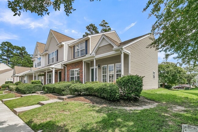 Photo - 478 Doane Way