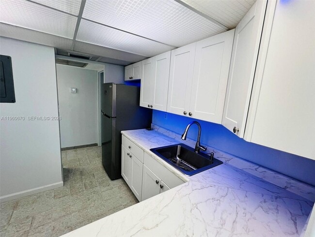 Photo - 200 172nd St Unit 416