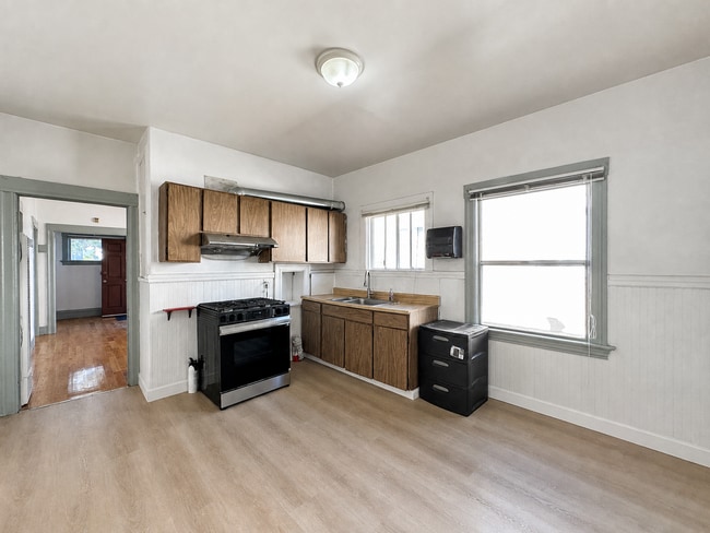 Photo - 1630 8th Ave