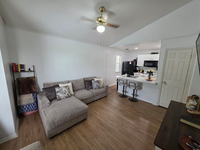 Photo - 4803 Hamilton Wolfe Rd Unit 310