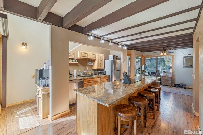 Photo - 217 Clubhouse Cir