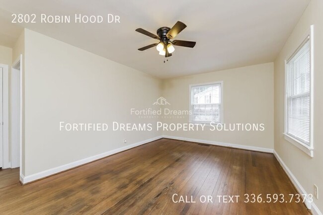 Photo - 2802 Robin Hood Dr