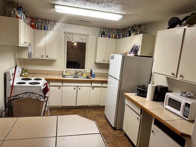 Photo - 1610 Atkamire Dr House