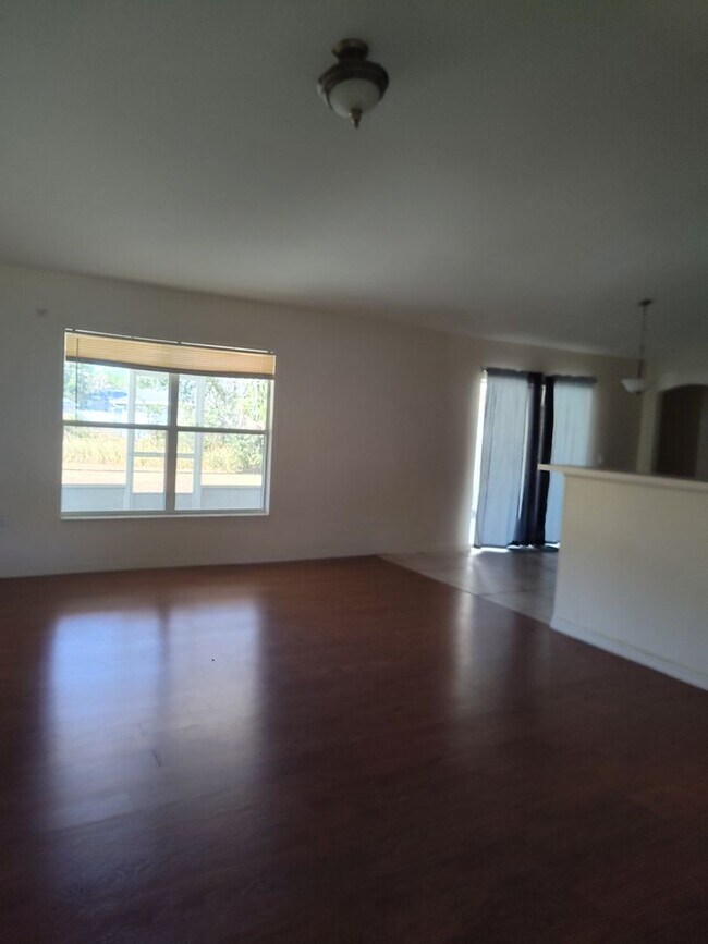 Photo - TURNING LEAF COMMUNITY