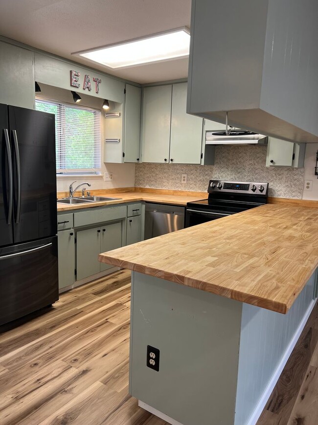 Photo - Three Bedroom Pioneer Home