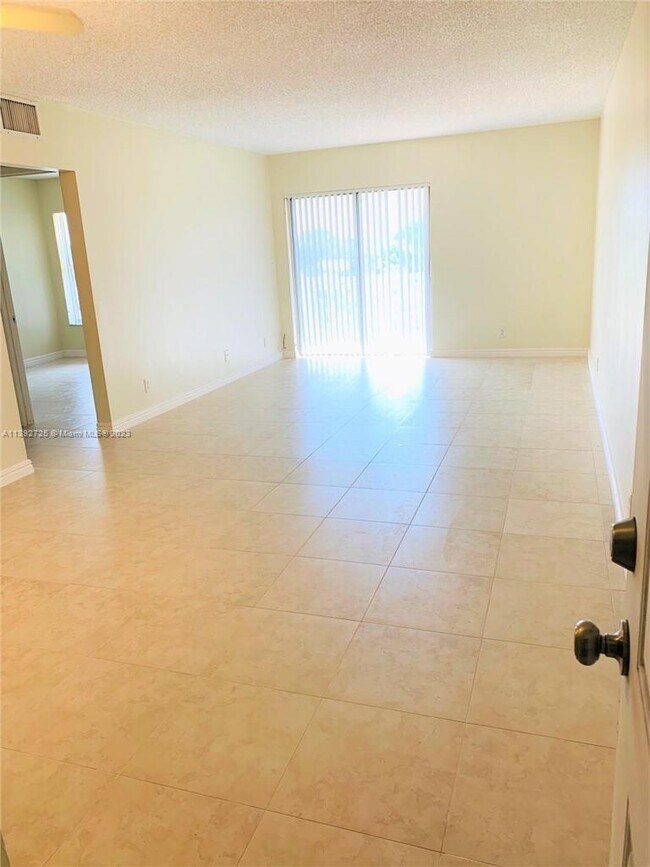405 S Pine Island Rd Condo Unit 406D Condo for Rent in Plantation, FL
