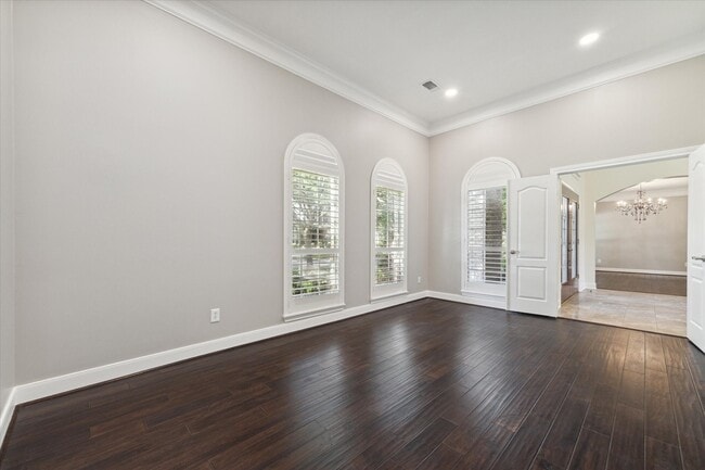 Photo - 30 Watermill Pl