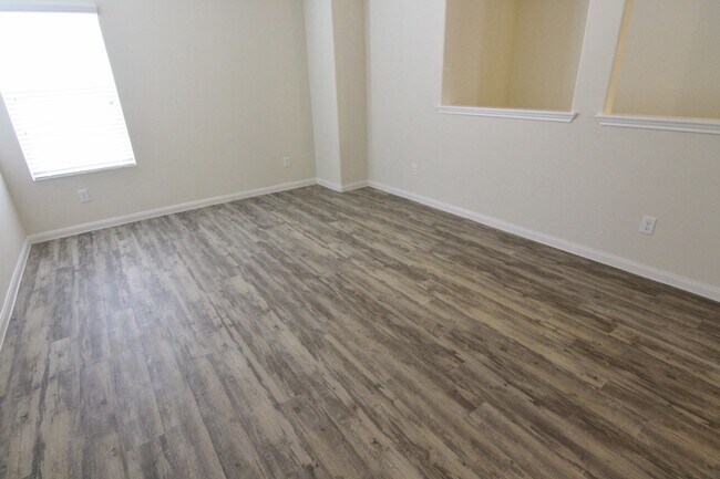 Photo - 5486 Quail Cove Ln