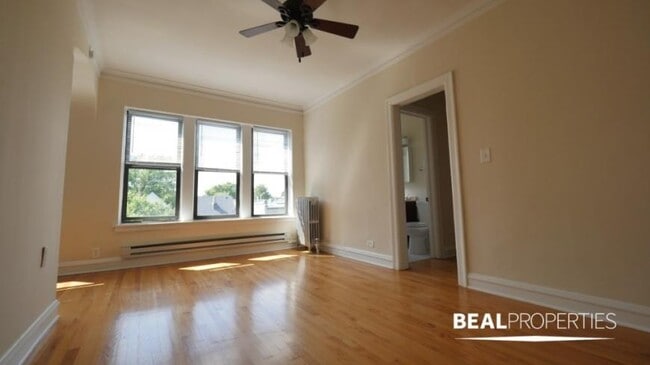 Building Photo - 0 bedroom in CHICAGO IL 60640 Unit 404 Rental