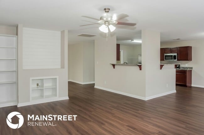 Photo - 141 Wethersfield Dr