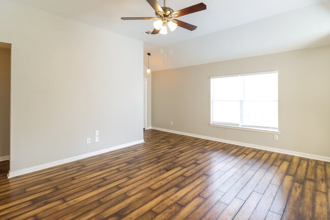 Photo - 1216 Sandpiper Dr