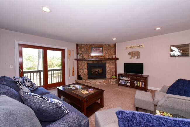Photo - 65 Bear Puddin Ln