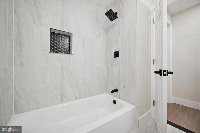 Photo - 75 High St Unit 2