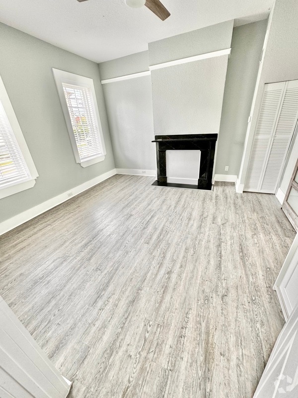 Building Photo - 31 S Jefferson St Unit B Rental