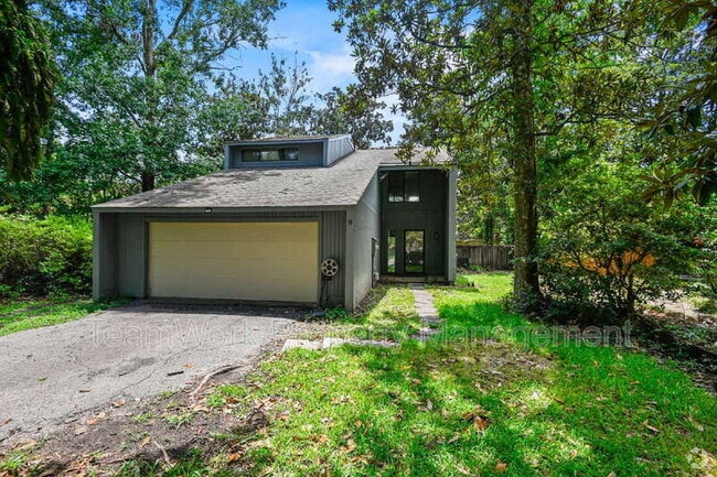 Building Photo - 9 Stallion Ct Rental
