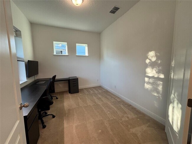 Photo - 6969 Arnoldson St