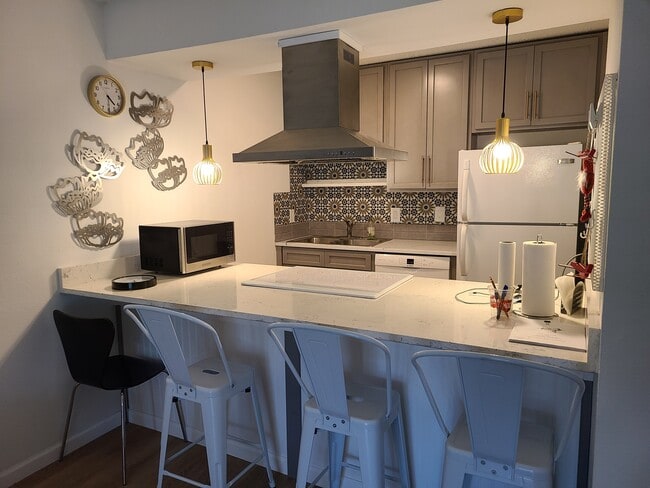 Beautifully remodeled - 2707 Valmont Rd #307A Unit #307A